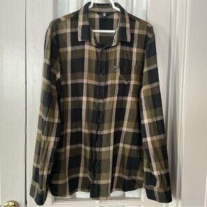 Men’s Volcom Black and Olive Plaid Button Down Shirt